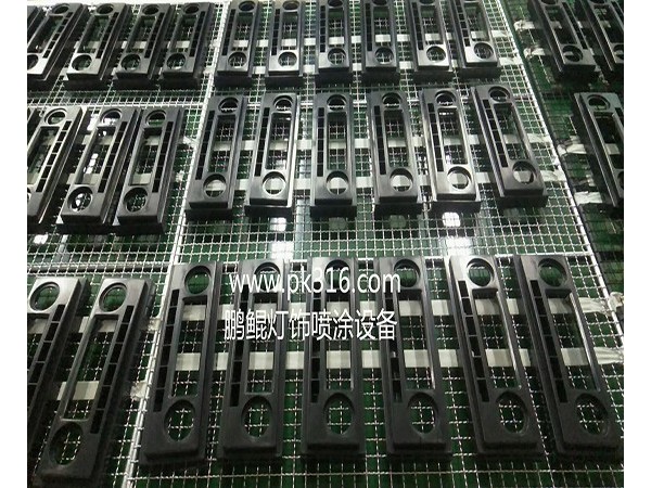 如何选择<i style='color:red'>喷漆设备厂家</i>?五大实用技巧分享!