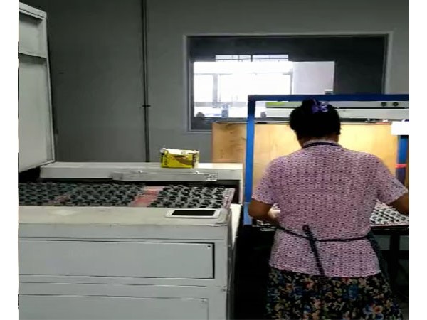 积木自动喷油解决方案