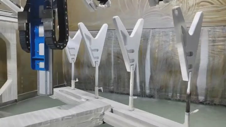 吉它木制品八轴自动静电喷漆设备